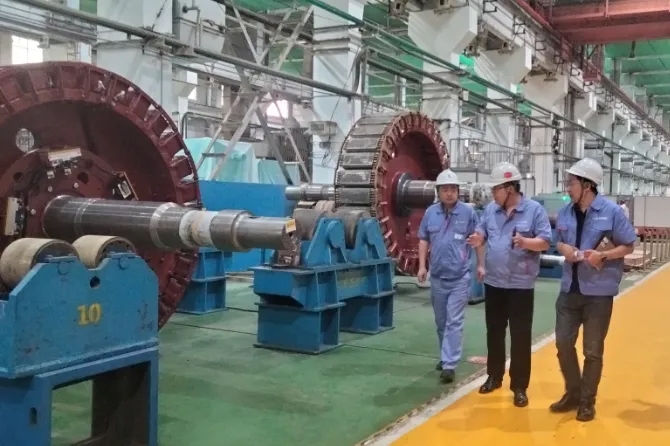 ���ϵľ�����8814(�ɷ�)���޹�˾����