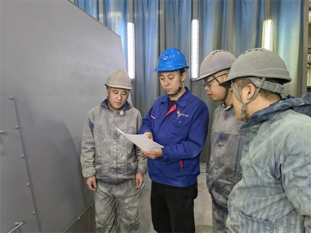 ���ϵľ�����8814(�ɷ�)���޹�˾����