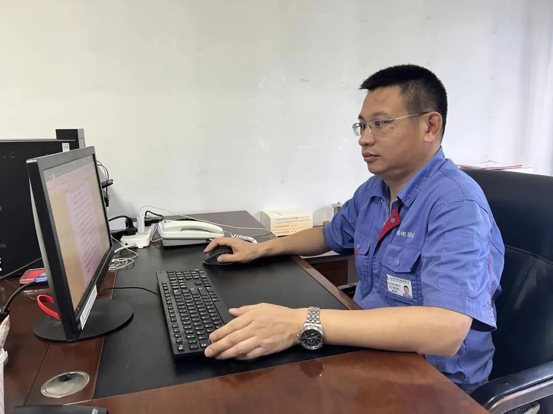 ���ϵľ�����8814(�ɷ�)���޹�˾����