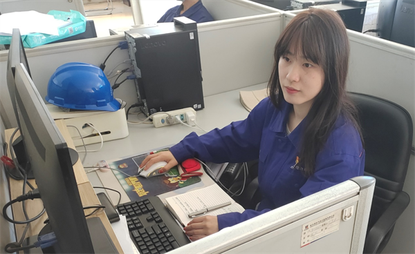 ���ϵľ�����8814(�ɷ�)���޹�˾����