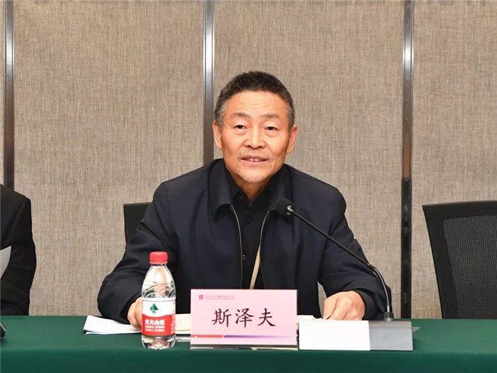 ���ϵľ�����8814(�ɷ�)���޹�˾����